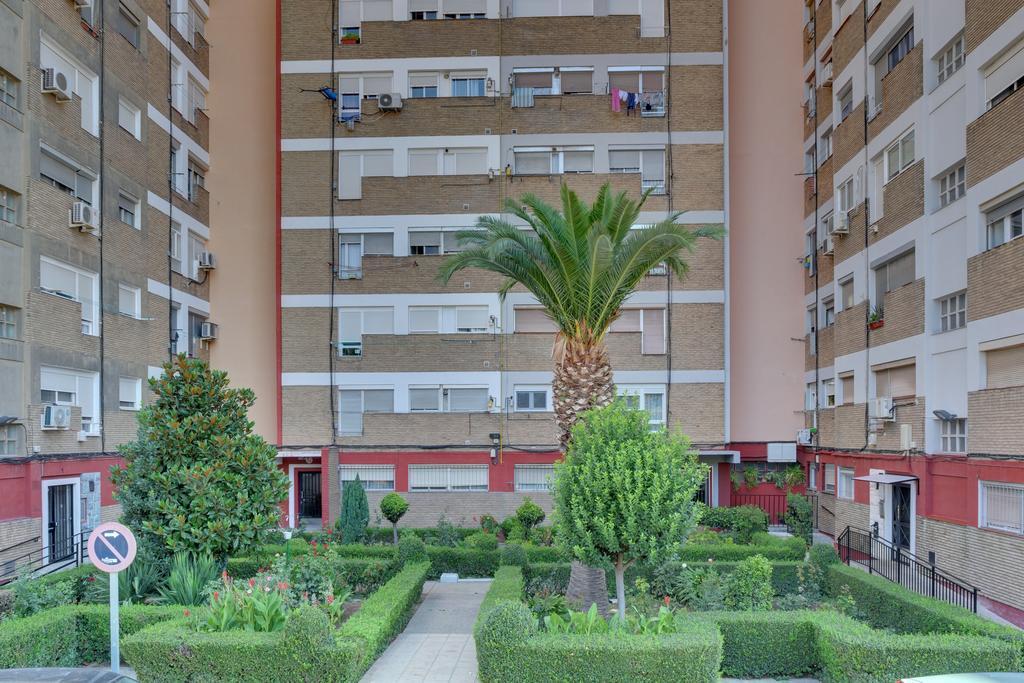Apartamentos San Lazaro Saragossa Exterior foto